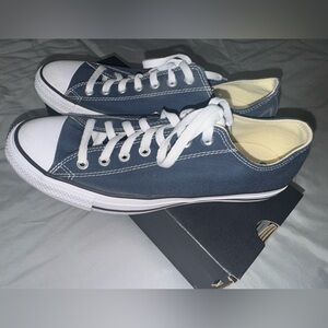 Converse Navy Blue Canvas Sneakers US M 9/ W 11.
